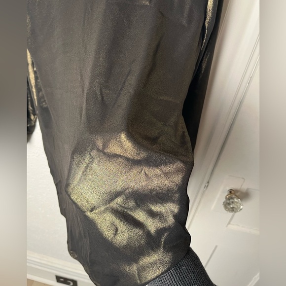 Metallic gold ASOS button up shirt - size 6 - Picture 7 of 7